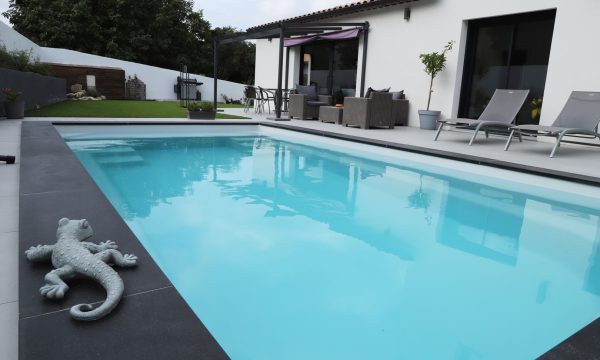 minard piscine coque sarlat dordogne modèle Sunshine 6 grise SU1 5